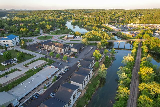 403 Veterans Boulevard F-19, Branson, MO 65616