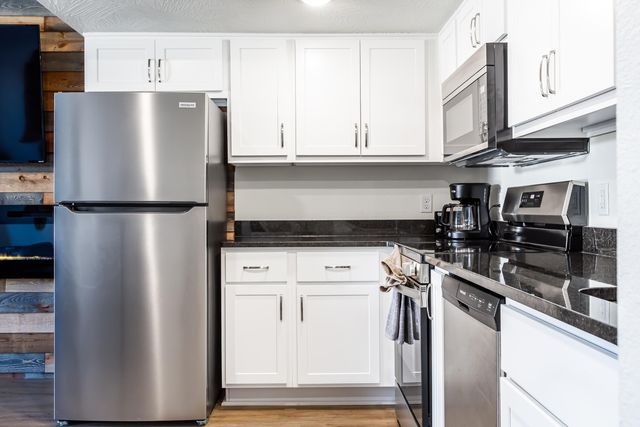 403 Veterans Boulevard F-19, Branson, MO 65616