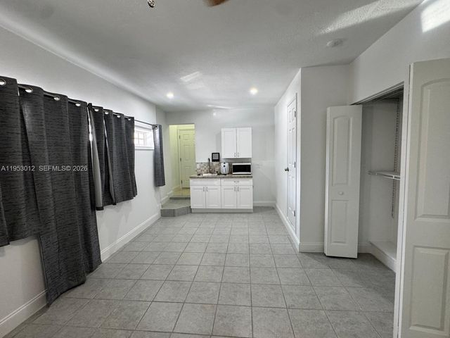 10710 SW 141st Ave 2, Miami, FL 33186