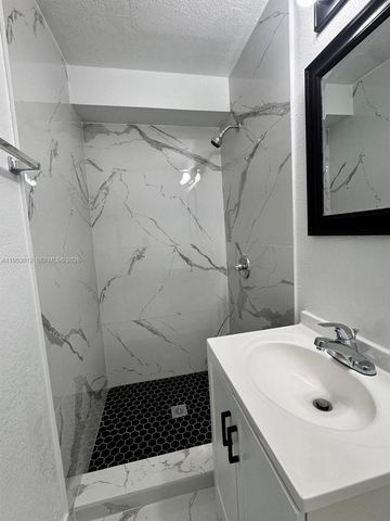 10710 SW 141st Ave 2, Miami, FL 33186