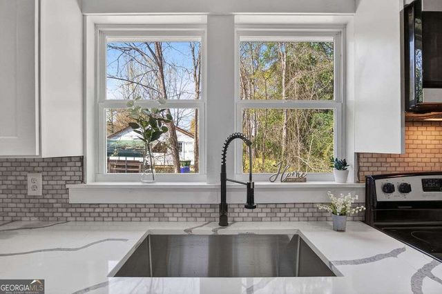 206 Walker Drive, Monroe, GA 30655