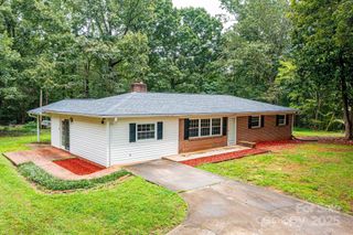 7624 George Hildebran Road, Hickory, NC 28602