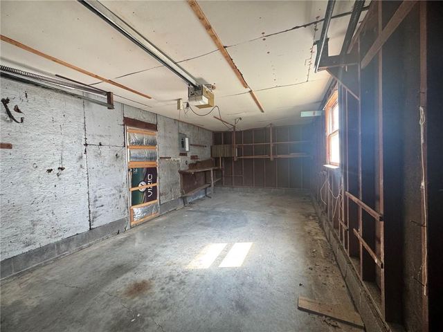 717 N Houston Street, Adrian, MO 64720