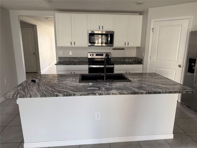 6863 SE 111TH LANE, Belleview, FL 34420