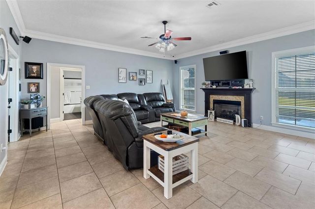 1723 N Woodland Forest Drive, Lake Charles, LA 70611