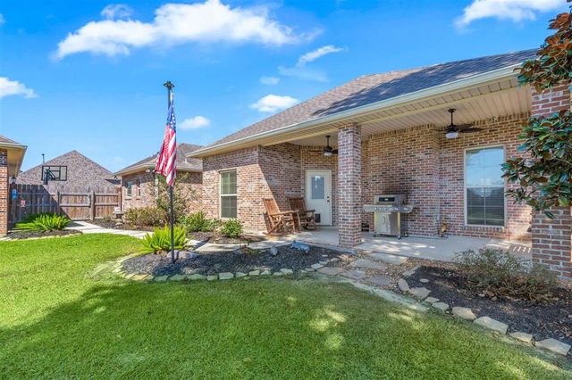 1723 N Woodland Forest Drive, Lake Charles, LA 70611