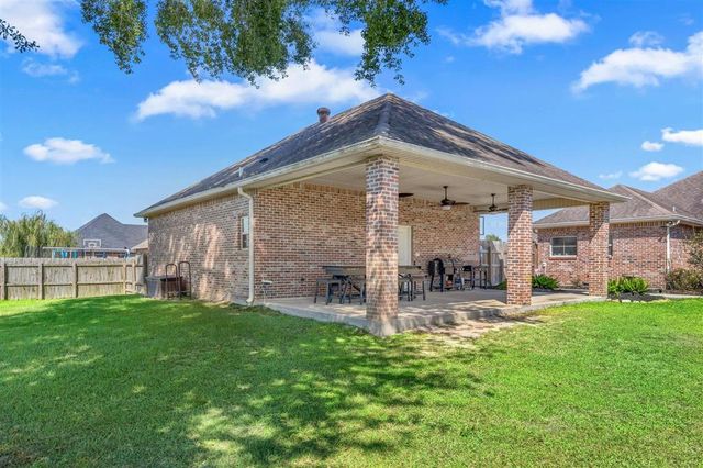 1723 N Woodland Forest Drive, Lake Charles, LA 70611