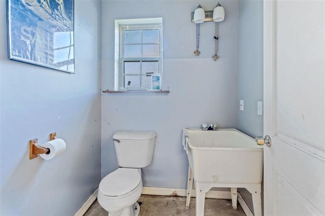 1723 N Woodland Forest Drive, Lake Charles, LA 70611