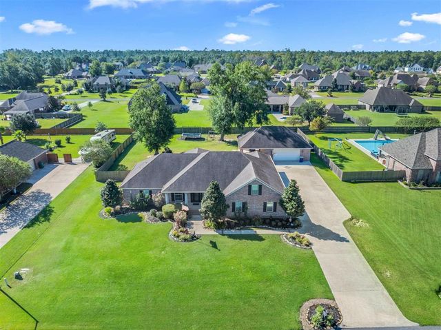 1723 N Woodland Forest Drive, Lake Charles, LA 70611