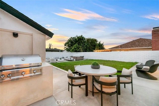 913 Junipero, Costa Mesa, CA 92626