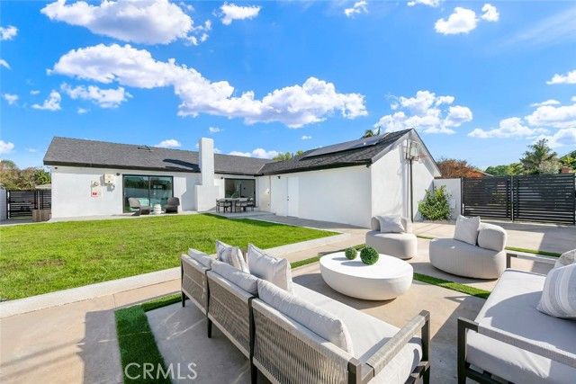 913 Junipero, Costa Mesa, CA 92626