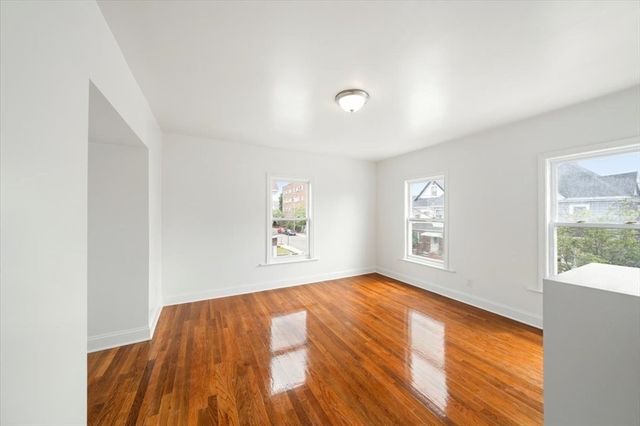 16 Oakes Street, Everett, MA 02149