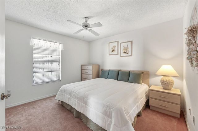 801 Augusta BLVD 4, Naples, FL 34113