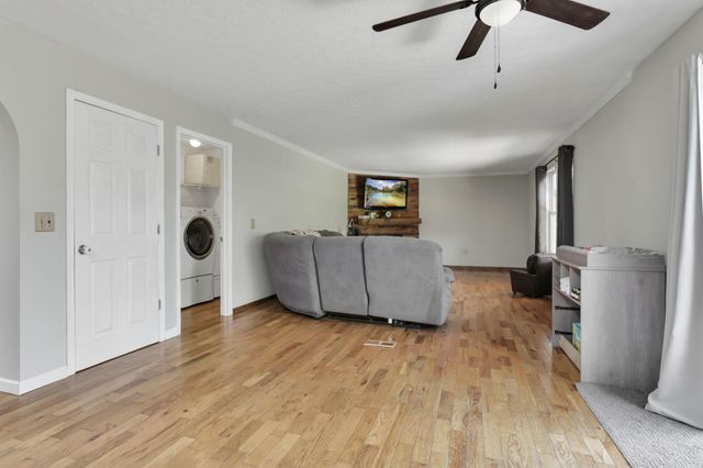 56 N Bend Court, Pataskala, OH 43062