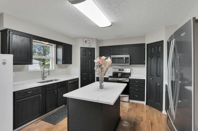 56 N Bend Court, Pataskala, OH 43062