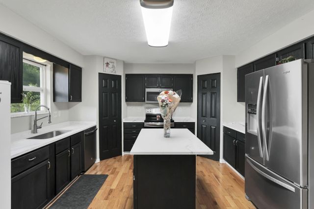 56 N Bend Court, Pataskala, OH 43062