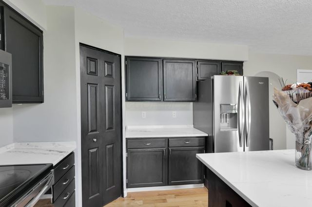 56 N Bend Court, Pataskala, OH 43062
