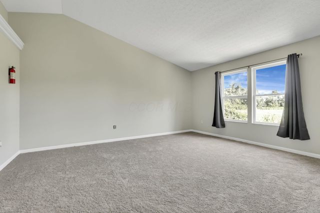 56 N Bend Court, Pataskala, OH 43062