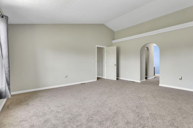 56 N Bend Court, Pataskala, OH 43062