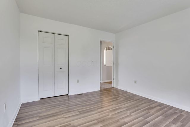 56 N Bend Court, Pataskala, OH 43062