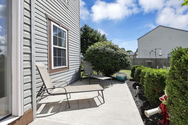 56 N Bend Court, Pataskala, OH 43062