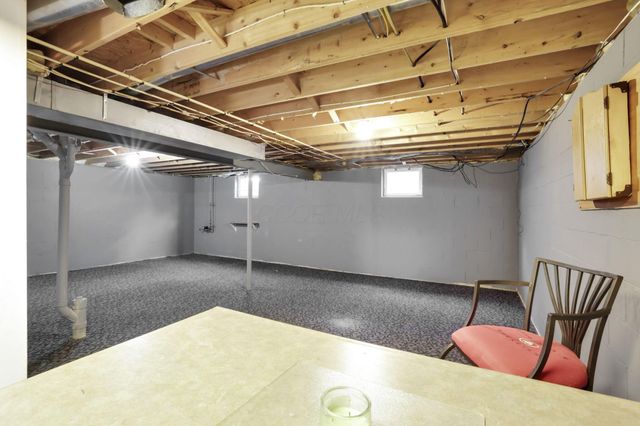 56 N Bend Court, Pataskala, OH 43062