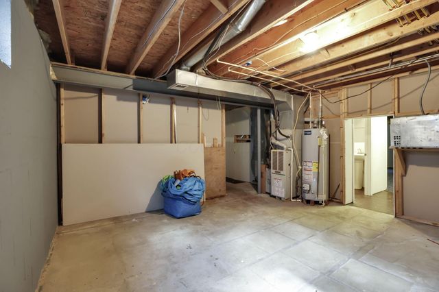 56 N Bend Court, Pataskala, OH 43062