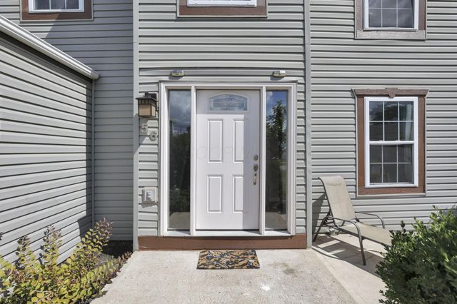 56 N Bend Court, Pataskala, OH 43062