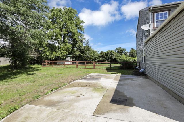 56 N Bend Court, Pataskala, OH 43062