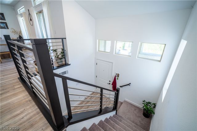 5867 Gossamer Stone Court, Las Vegas, NV 89141