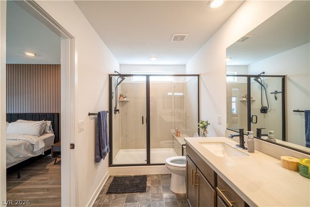 5867 Gossamer Stone Court, Las Vegas, NV 89141