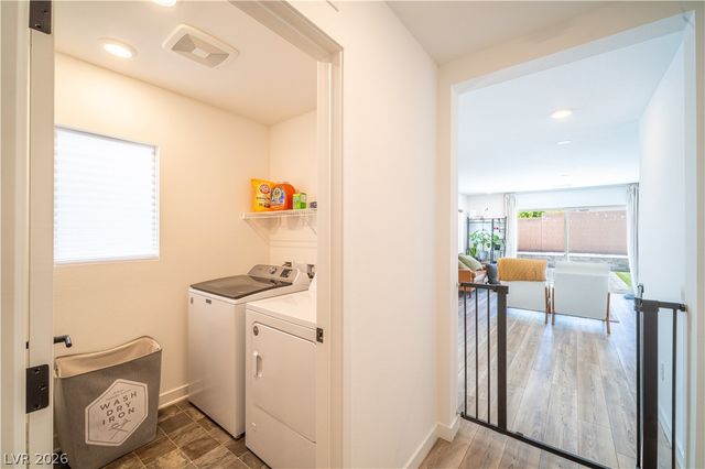 5867 Gossamer Stone Court, Las Vegas, NV 89141