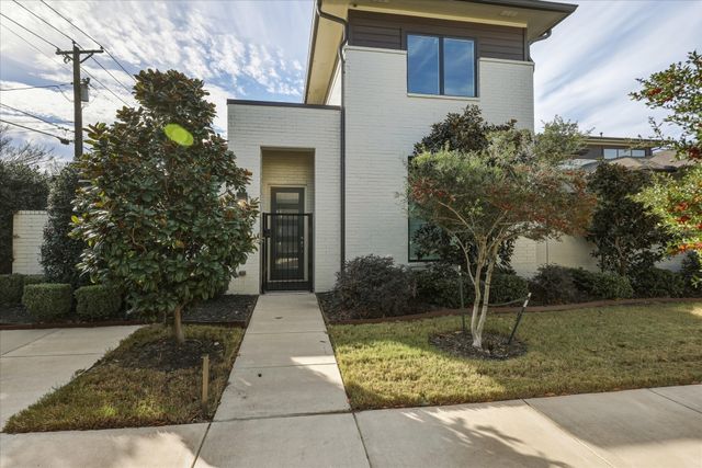 324 Nursery Lane, Fort Worth, TX 76114