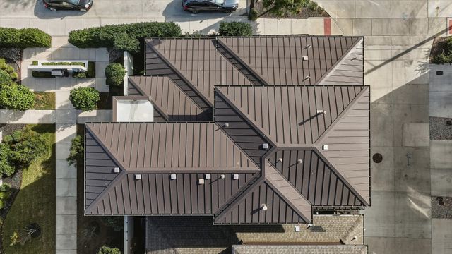 324 Nursery Lane, Fort Worth, TX 76114