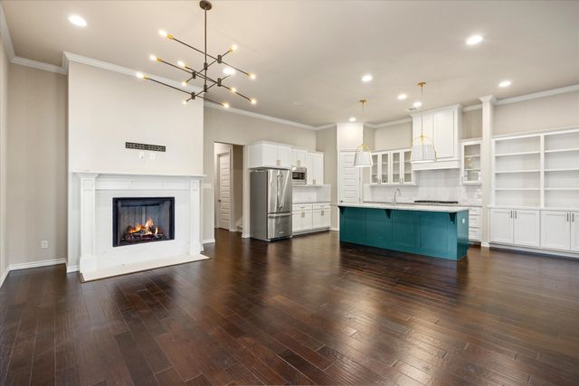 324 Nursery Lane, Fort Worth, TX 76114