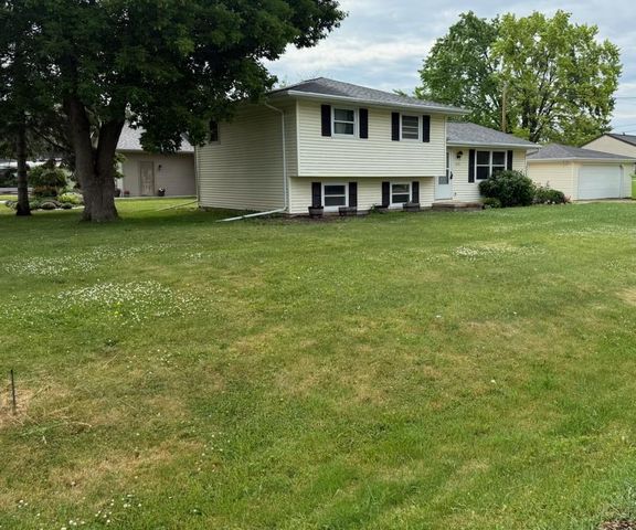 1021 CLAUDE STREET, Menasha, WI 54952