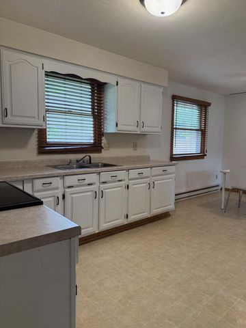 1021 CLAUDE STREET, Menasha, WI 54952