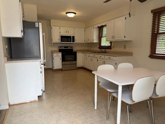 1021 CLAUDE STREET, Menasha, WI 54952