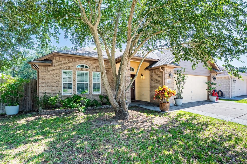 115 Georgian Oaks, Rockport, TX 78382 — photo 3