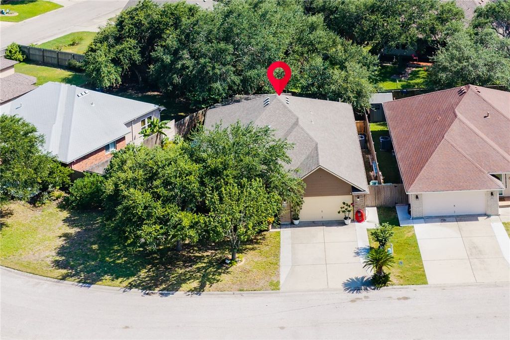 115 Georgian Oaks, Rockport, TX 78382 — photo 4