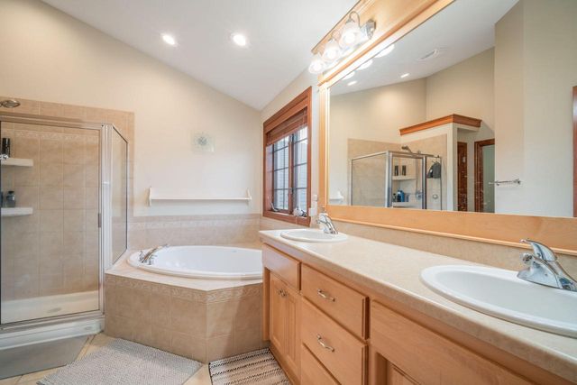 24 Whispering Springs COURT, Fond Du Lac, WI 54937