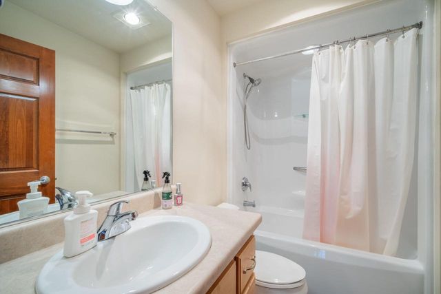 24 Whispering Springs COURT, Fond Du Lac, WI 54937