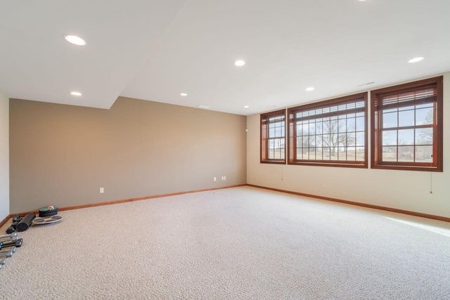 24 Whispering Springs COURT, Fond Du Lac, WI 54937