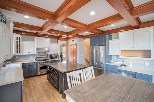 24 Whispering Springs COURT, Fond Du Lac, WI 54937