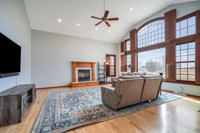 24 Whispering Springs COURT, Fond Du Lac, WI 54937