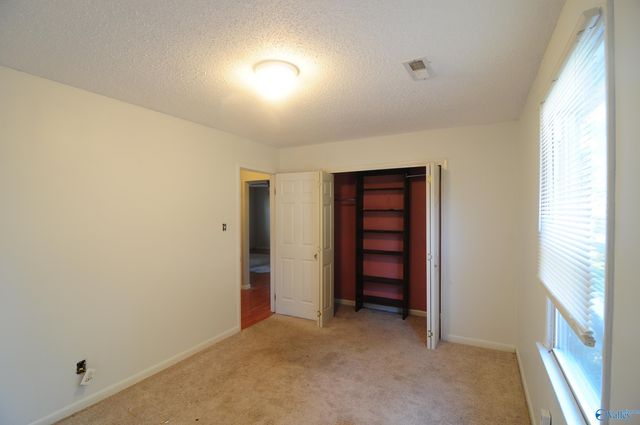 1029 Shiloh Street SE, Huntsville, AL 35803