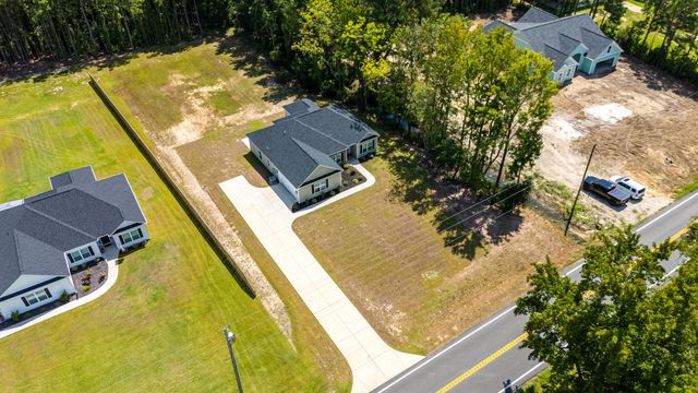 3367 Red Bluff Rd., Loris, SC 29569