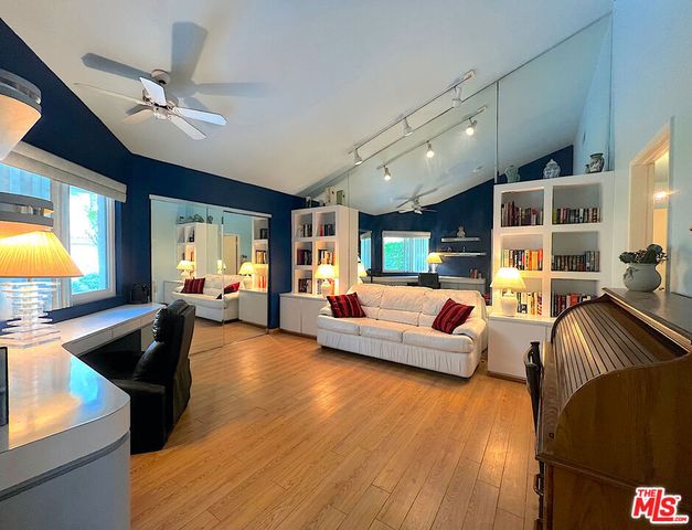 38689 Dahlia Way, Palm Desert, CA 92211