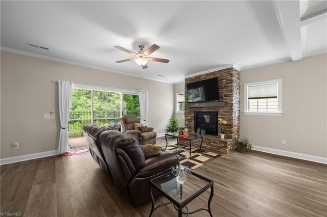 1820 Cleburne Terrace, Kernersville, NC 27284