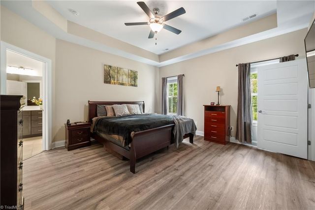 1820 Cleburne Terrace, Kernersville, NC 27284
